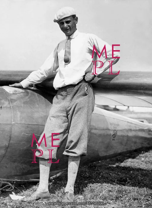 : Heini Dittmar on the occasion of his gliding world record, 1 : Heini Dittmar on the occasion of his gliding world record, 1