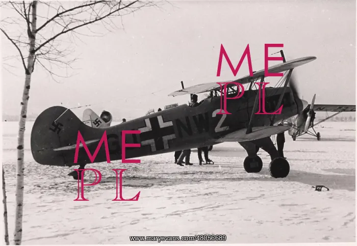 : Heinkel He51 later used as a fighter trainer : Heinkel He51 later used as a fighter trainer