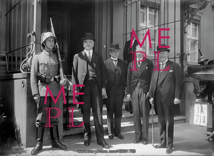 : Heinrich Held at the Reich President Hindenburg : Heinrich Held at the Reich President Hindenburg