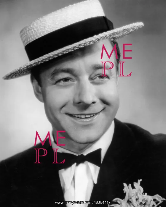 : Heinz Ruehmann in Five Million Look for an Heir, 1938 : Heinz Ruehmann in Five Million Look for an Heir, 1938