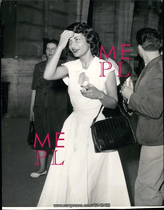 : Heirs - Heiress - Royalty - Socialites : Heirs - Heiress - Royalty - Socialites