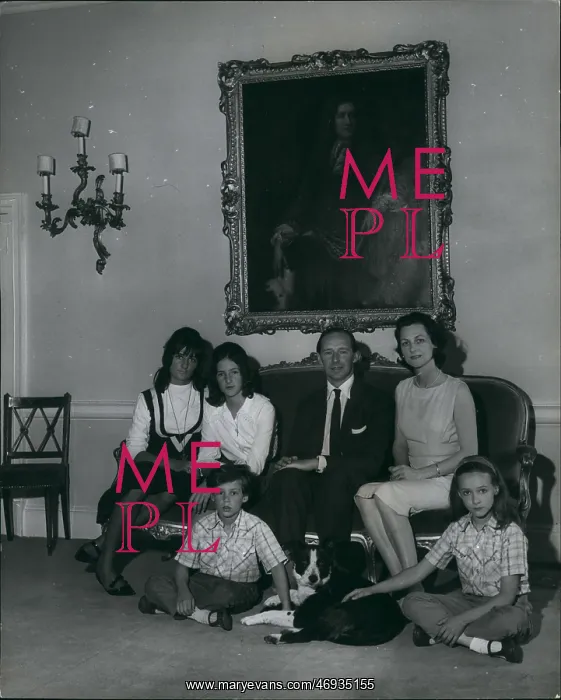 : Heirs - Heiress - Royalty - Socialites : Heirs - Heiress - Royalty - Socialites