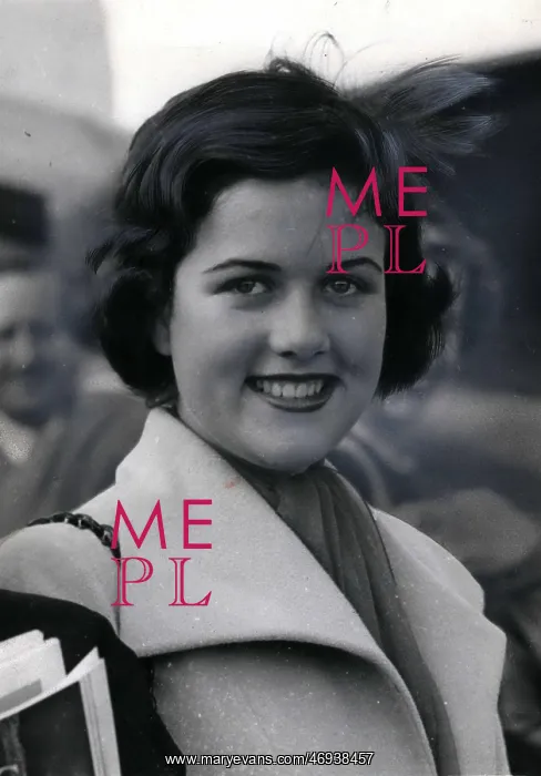 : Heirs - Heiress - Royalty - Socialites : Heirs - Heiress - Royalty - Socialites