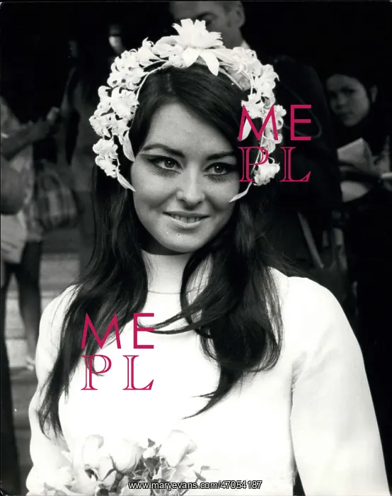 : Heirs - Heiress - Royalty - Socialites : Heirs - Heiress - Royalty - Socialites