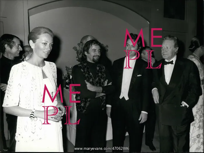 : Heirs - Heiress - Royalty - Socialites : Heirs - Heiress - Royalty - Socialites