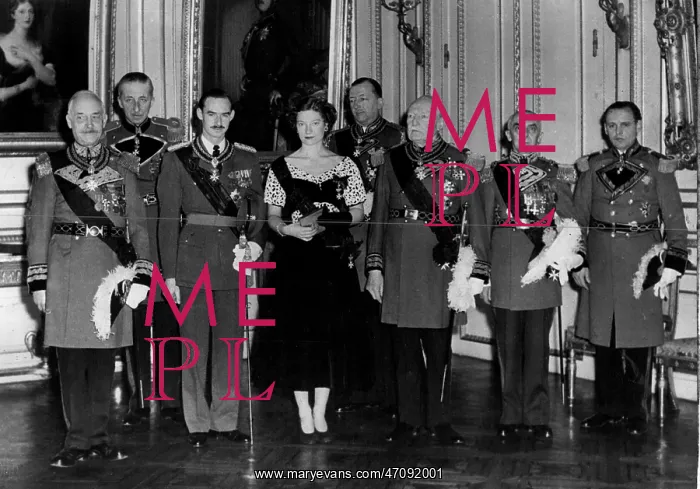 : Heirs - Heiress - Royalty - Socialites : Heirs - Heiress - Royalty - Socialites