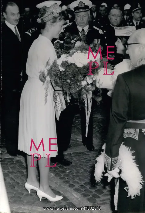 : Heirs - Heiress - Royalty - Socialites : Heirs - Heiress - Royalty - Socialites