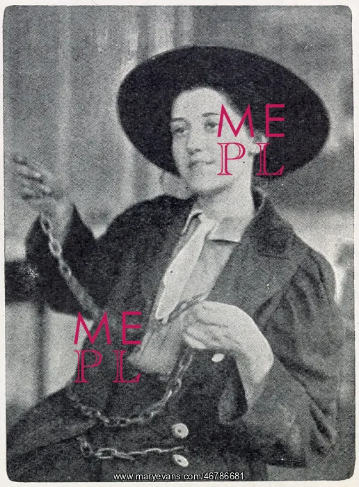 : Helen Fox, one of the suffragettes that chained themself to the grille : Helen Fox, one of the suffragettes that chained themself to the grille