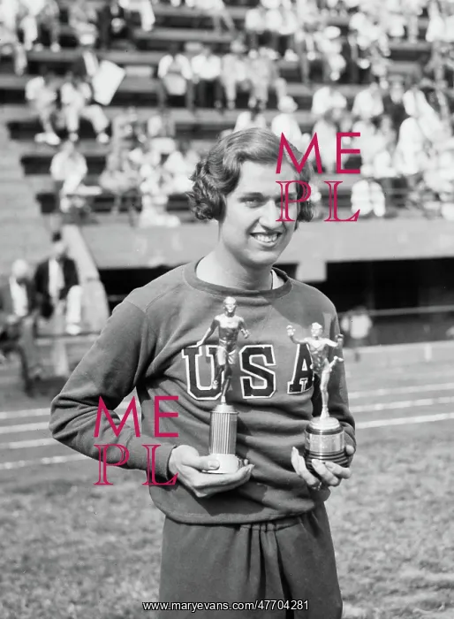 : Helen Stephens, American Athlete : Helen Stephens, American Athlete