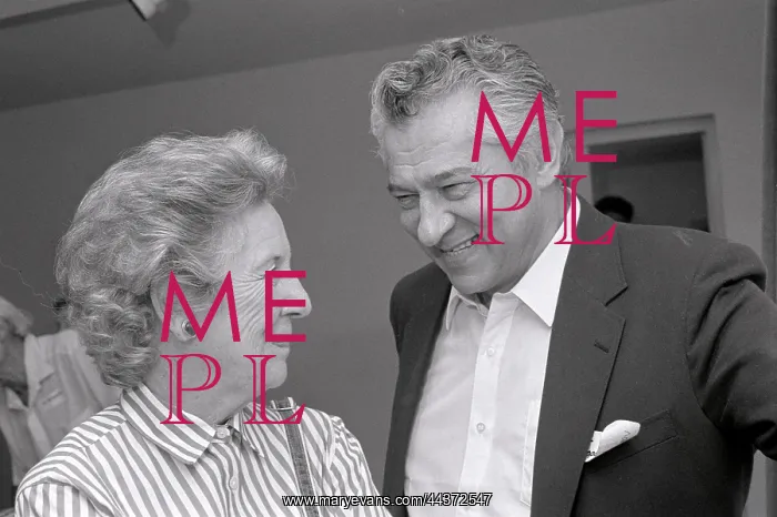 : Helen Suzman talks to Prof Davidson Apollon, from the : Helen Suzman talks to Prof Davidson Apollon, from the