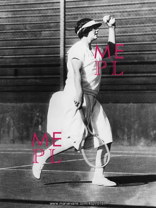 : Helen Wills during a practice game at San Francisco : Helen Wills during a practice game at San Francisco