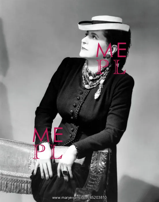 : HELENA RUBENSTEIN ? : HELENA RUBENSTEIN ?