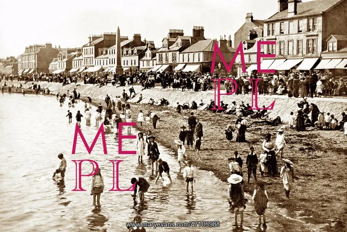  : Helensburgh Beach early 1900s