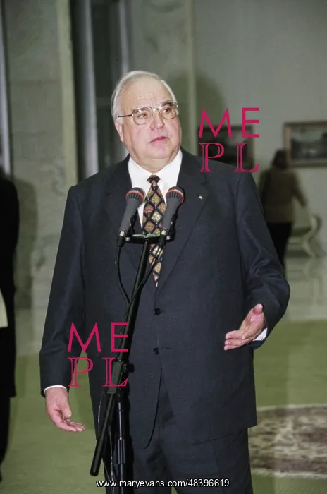 : Helmut Kohl visiting Russia : Helmut Kohl visiting Russia
