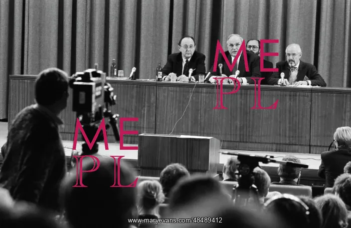 : Helmut Kohl visits USSR : Helmut Kohl visits USSR