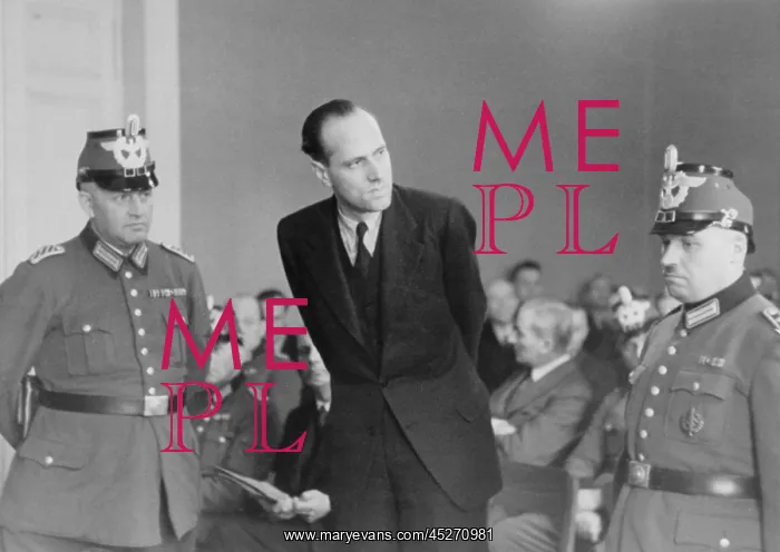 : Helmuth James Graf von Moltke was one of 5, 000 : Helmuth James Graf von Moltke was one of 5, 000