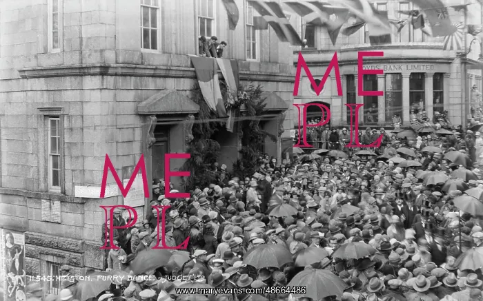 : Helston Furry Dance : Helston Furry Dance