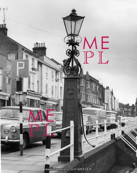 : HEMEL HEMPSTEAD PUMP : HEMEL HEMPSTEAD PUMP