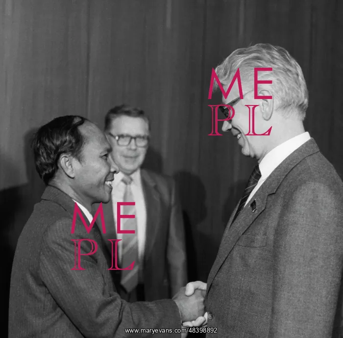 : Heng Samrin visits USSR : Heng Samrin visits USSR