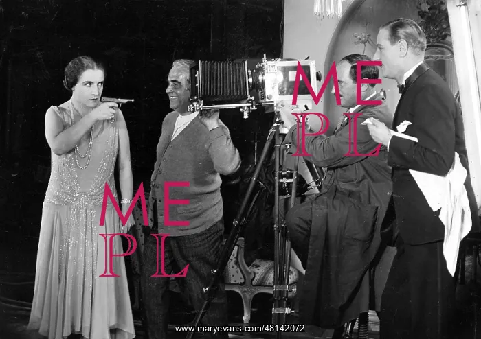 : Henny Porten during filming : Henny Porten during filming