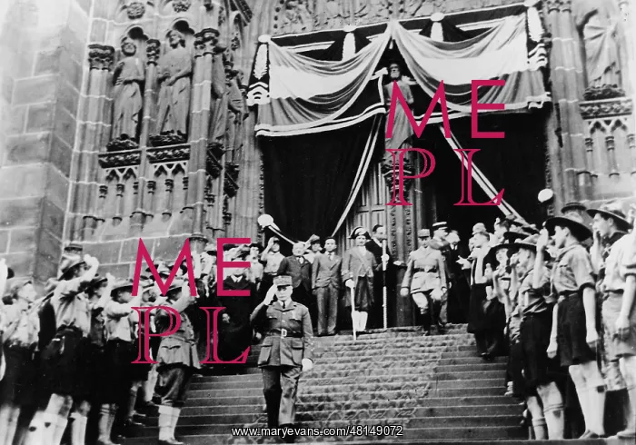 : Henri Philippe Petain during the celebration of the Armistic : Henri Philippe Petain during the celebration of the Armistic