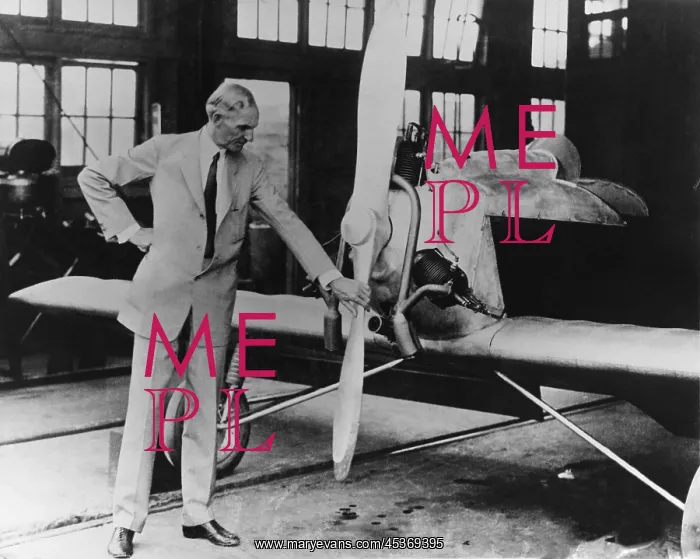 : Henry Ford presents his Flying Flivver to : Henry Ford presents his Flying Flivver to