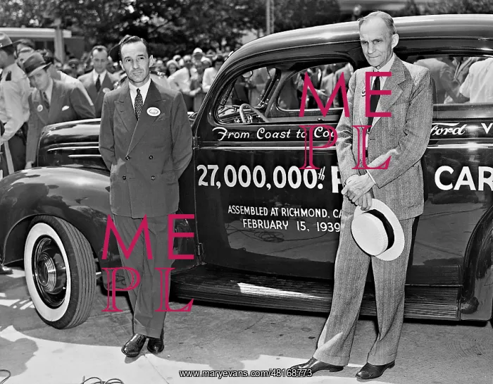: Henry Ford and his son Edsel, 1939 : Henry Ford and his son Edsel, 1939