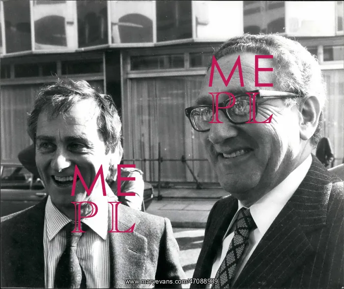 : Henry Kissinger and Harold Evans, newspaper editor : Henry Kissinger and Harold Evans, newspaper editor