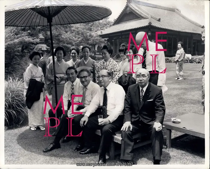 : Henry Kissinger on a visit to Japan : Henry Kissinger on a visit to Japan