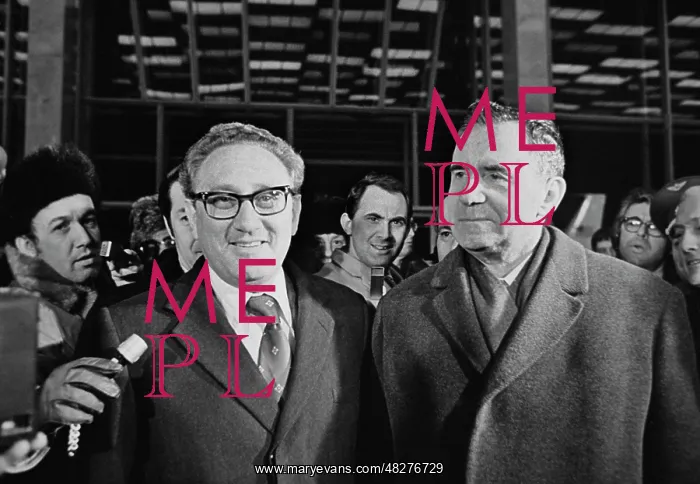 : Henry Kissinger visit to USSR : Henry Kissinger visit to USSR