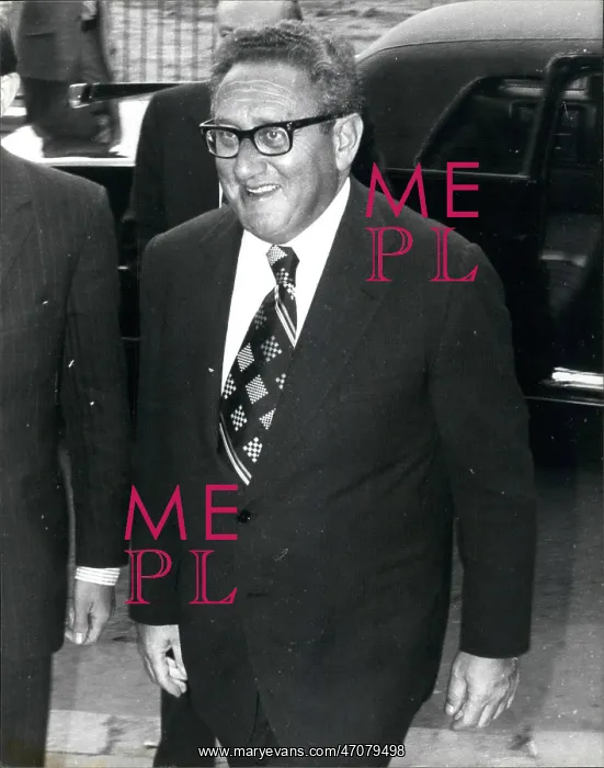 : Henry Kissinger visits British Foreign Office, London : Henry Kissinger visits British Foreign Office, London