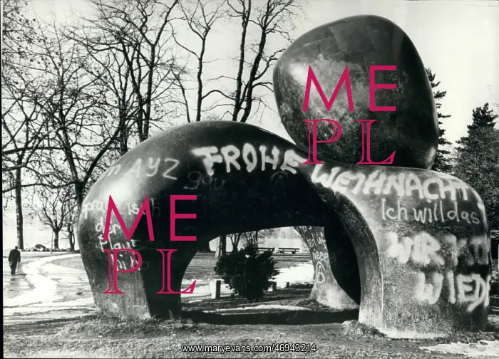 : Henry Moore sculpture vandalised, Zurich, Switzerland : Henry Moore sculpture vandalised, Zurich, Switzerland