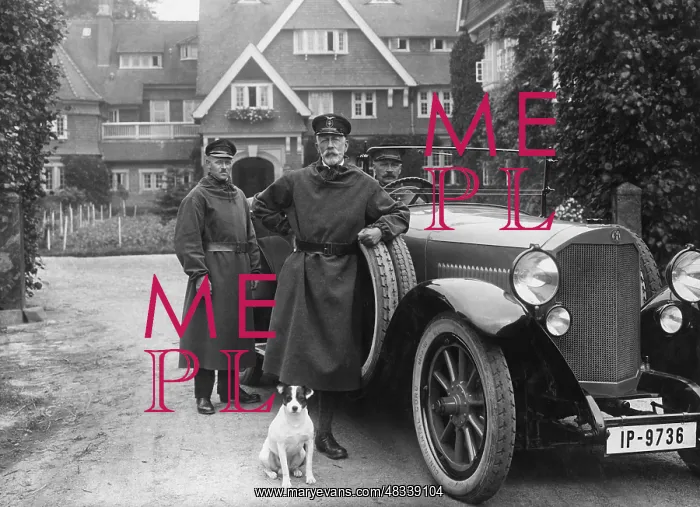 : Henry of Prussia leans on his Benz, 1926 : Henry of Prussia leans on his Benz, 1926