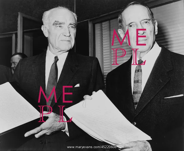 : Henry R. Luce (1898-1967) and General Douglas ? : Henry R. Luce (1898-1967) and General Douglas ?