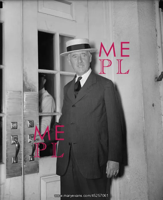 : Henry Stimson at the White House, in 1940. He : Henry Stimson at the White House, in 1940. He
