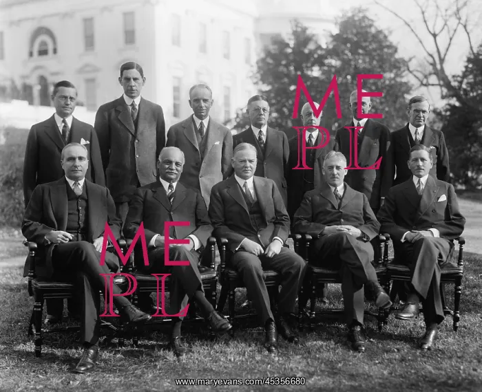 : Herbert Hoover with his Cabinet and Vice President : Herbert Hoover with his Cabinet and Vice President
