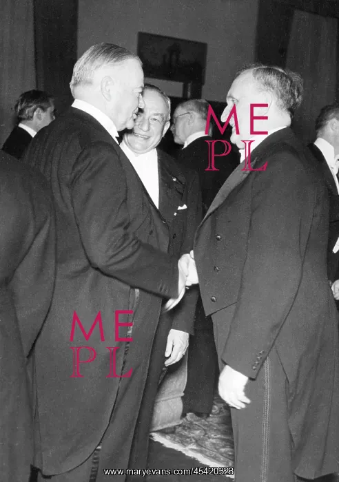 : Herbert HOOVER Kamil KROFTA : Herbert HOOVER Kamil KROFTA