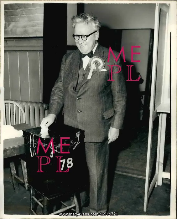 : Herbert Morrison casts his vote in the General Election : Herbert Morrison casts his vote in the General Election