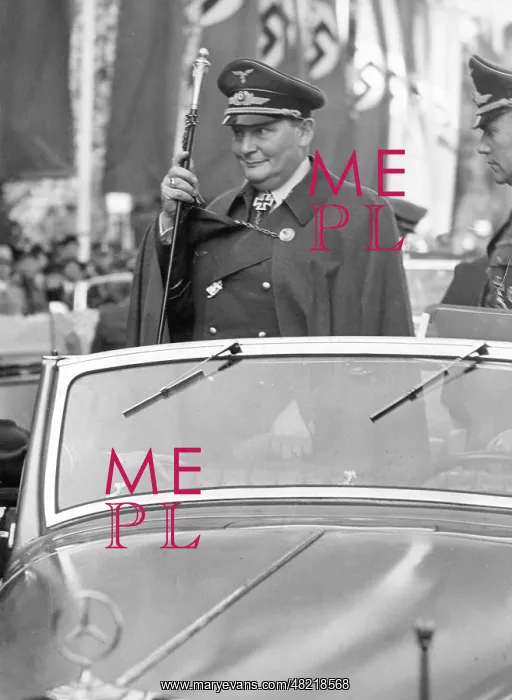 : Hermann Gnring during the victory parade in Berlin 1940 : Hermann Gnring during the victory parade in Berlin 1940