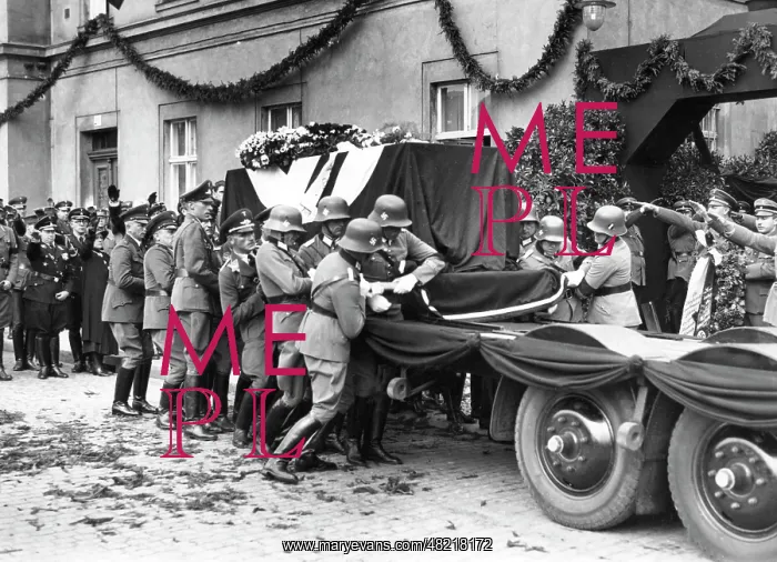 : Hermann Goering : Hermann Goering