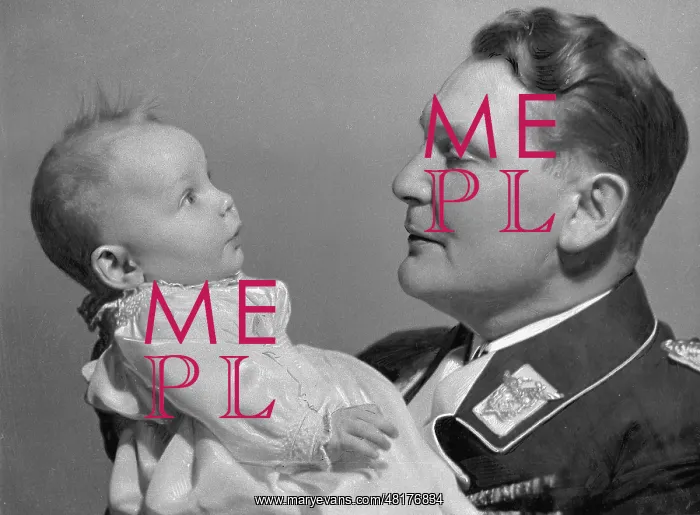 : Hermann Goering with his daughter Edda, 1939 : Hermann Goering with his daughter Edda, 1939