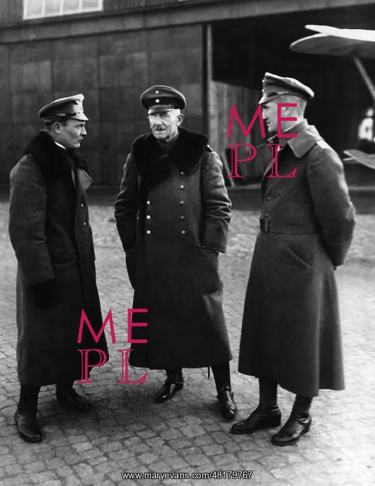 : Hermann Goering, Ernst von Hoeppner and Bruno Loerzer : Hermann Goering, Ernst von Hoeppner and Bruno Loerzer