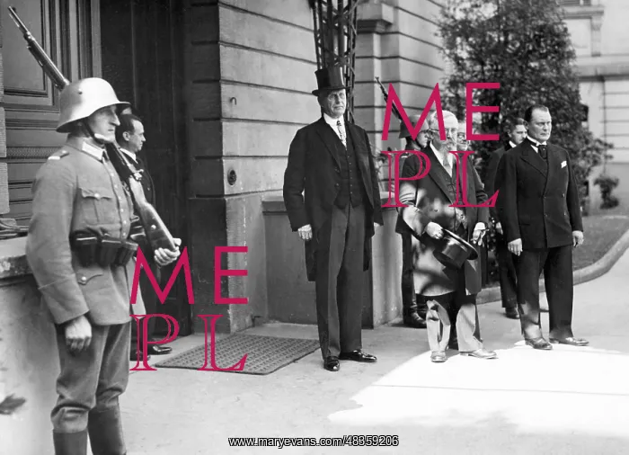 : Hermann Goering and the Reichstag Presidium : Hermann Goering and the Reichstag Presidium