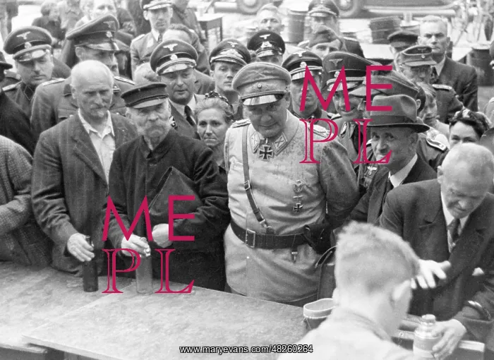 : Hermann Goering visiting Hamburg, 1943 : Hermann Goering visiting Hamburg, 1943