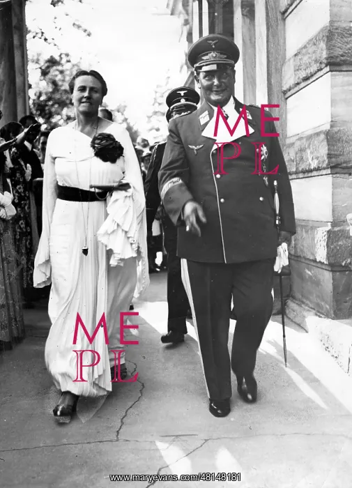 : Hermann Goering and Winifred Wagner in Bayreuth : Hermann Goering and Winifred Wagner in Bayreuth