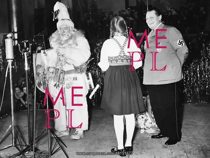 : Hermann Goring at a Christmas party, 1937 : Hermann Goring at a Christmas party, 1937