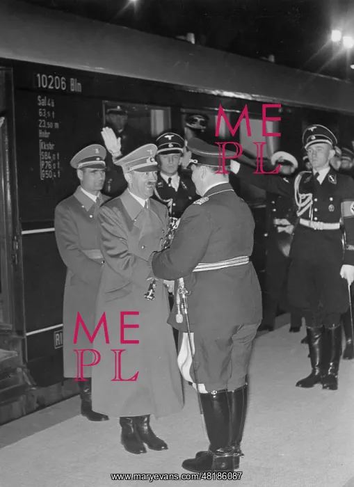 : Hermann Goring welcomes Adolf Hitler on his arrival at the L : Hermann Goring welcomes Adolf Hitler on his arrival at the L