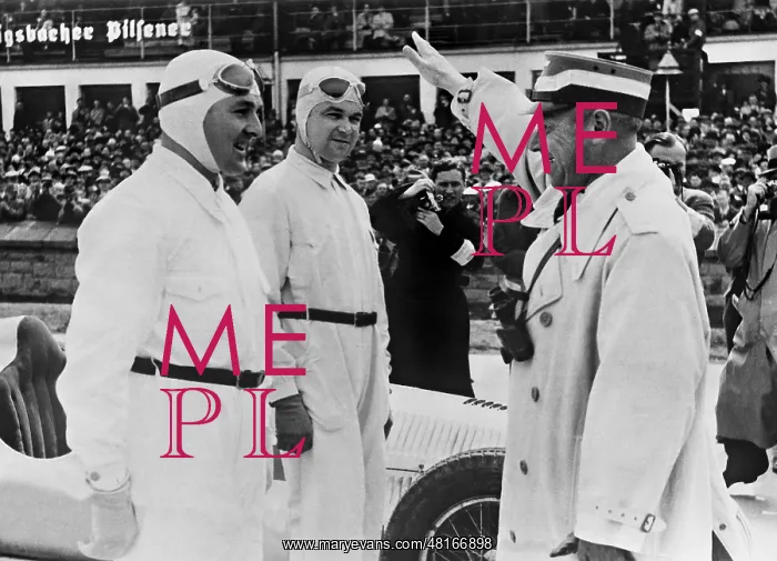 : Hermann Lang, Rudolf Caracciola and Adolf Huehnlein, 1939 : Hermann Lang, Rudolf Caracciola and Adolf Huehnlein, 1939