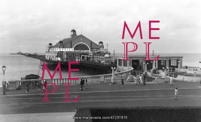  : HERNE BAY / PIER ENTRANCE