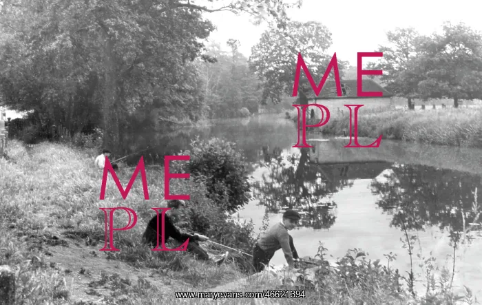  : Hersham, River Mole c1955